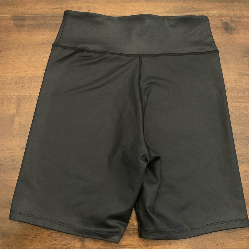 Abercrombie & Fitch Biker Shorts Women’s Medium Black - Picture 3 of 3